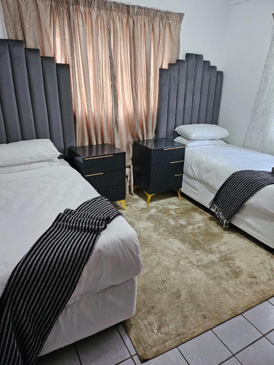Oak Gardens Bed And Breakfast Newcastle Extérieur photo